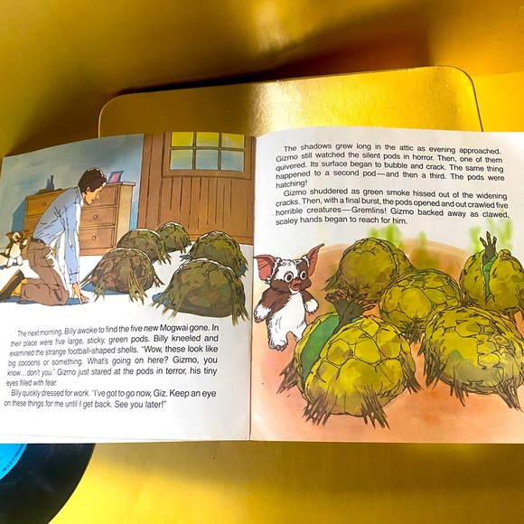 GIZMO AND THE GREMLINS VITGE 80s VINYL RECORD & 16 PAGE BOOK READ ALONG RECORD - Picture 8 of 16